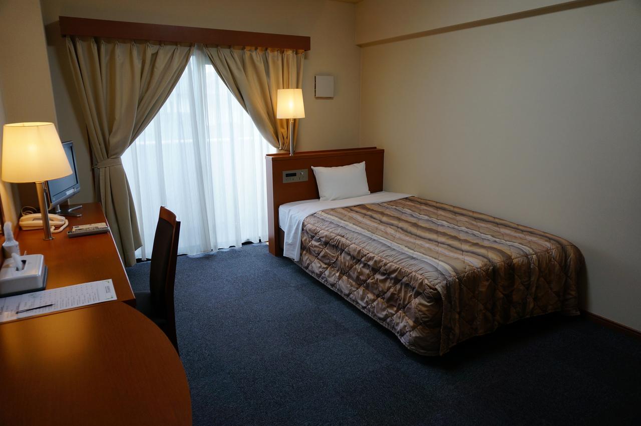 Business Hotel Shinten Imari Екстериор снимка